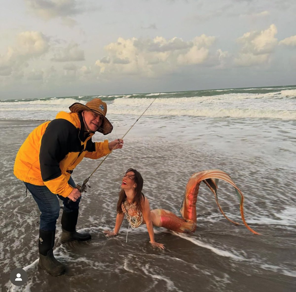 LucilleBurdge's tweet image. Bill Belichick and Jordon’s couples costume she just posted on her IG 😭