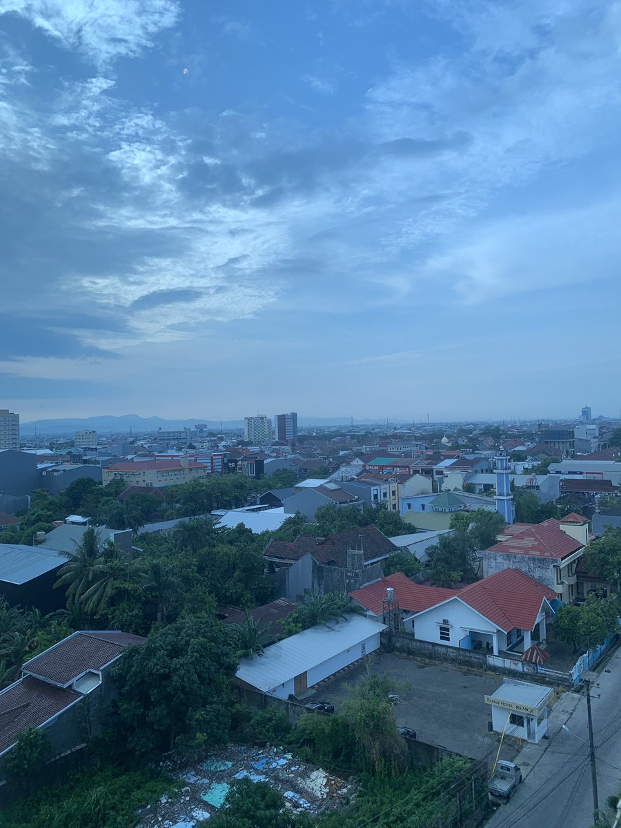 sapar_yahya's tweet photo. Hppy friday #makassar https://t.co/fU9e4jsnQC