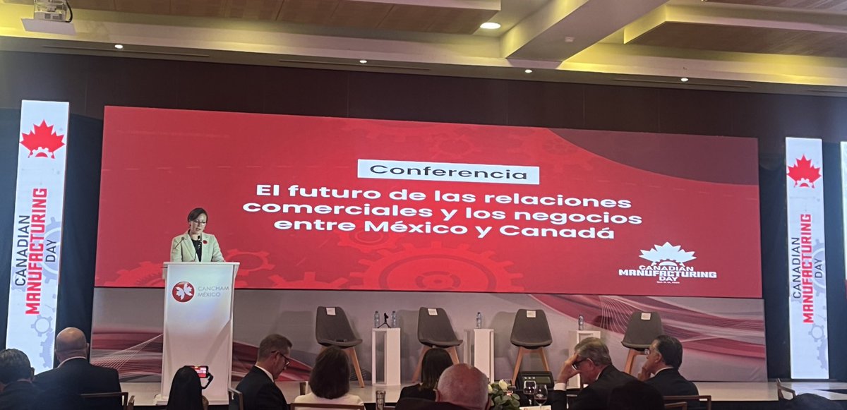 CanChamMx's tweet photo. En nuestra primer conferencia del día con Shauba Hemingway (@ShaunaHemingway) hablamos sobre el futuro de la relación de #México 🇲🇽 - #Canadá 🇨🇦  

Gracias por acompañarnos 👏🏽 https://t.co/nJnbt09hl5