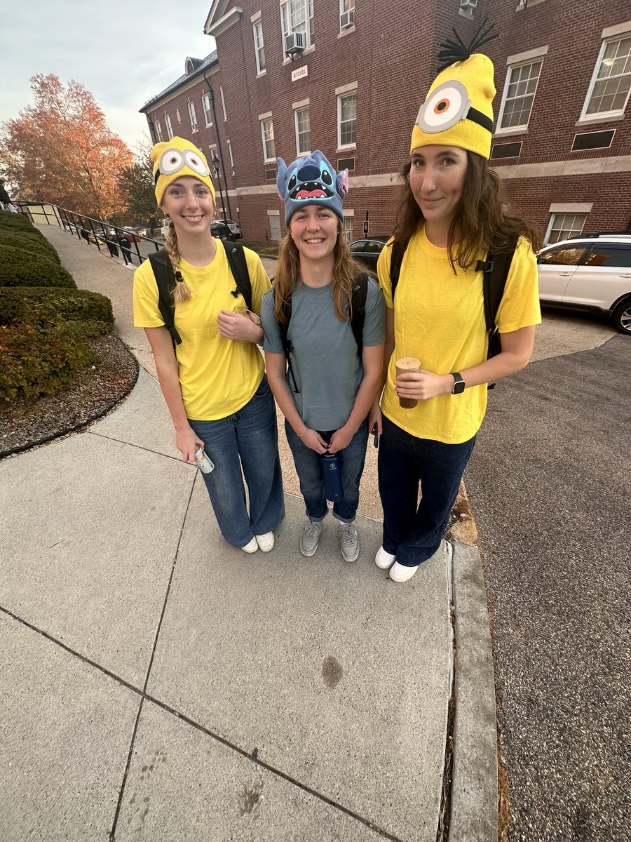 uscga_wbb's tweet image. Happy Halloween! 🎃👻🍭💀🧛‍♂️
.
#gocoastguard #legacy