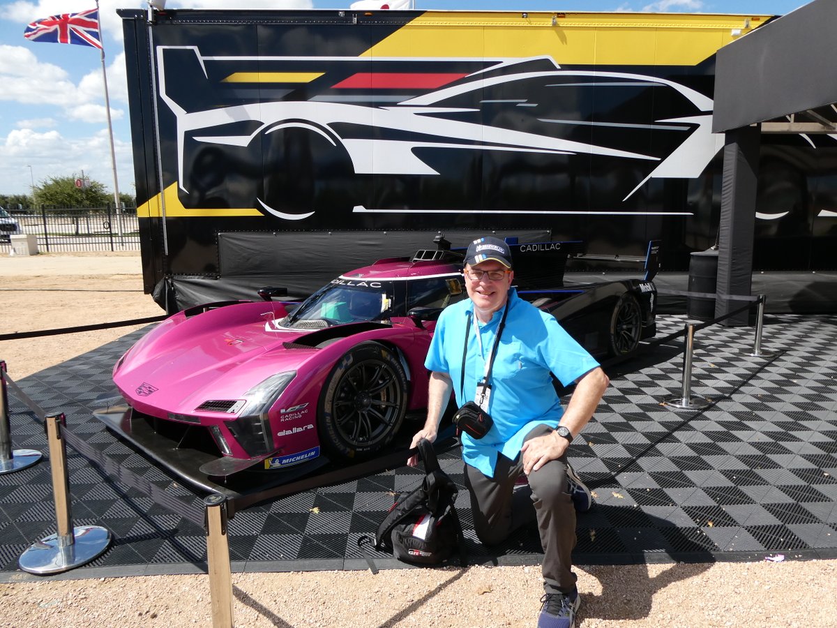 s_miernicki's tweet image. #WeDriveFor Let's Go @CGRTeams @CadillacVSeries in Bahrain! @earlbamber @BourdaisOnTrack