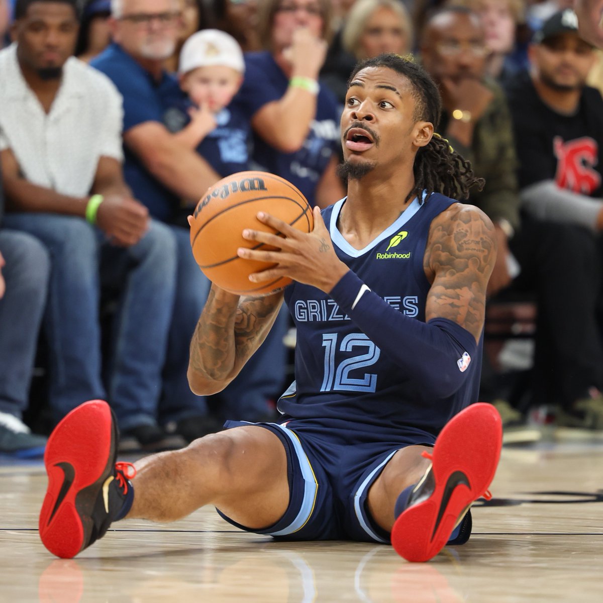 Ja was looking scary vs. the Bucks 😈🎃

26 PTS
14 AST
10 REB

Only played 29 minutes 👀