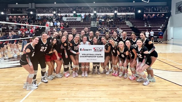 ArkActAssn's tweet image. Congratulations to Wynne and Brookland as they have reached the 4A State Volleyball Finals!

They'll meet in prime time on Saturday night, 7pm, in Hot Springs to wrap up the season in the state.
🎟️ gofan.co/app/school/AAA
