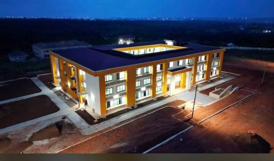 Akaglo_Wisdom's tweet photo. Sewua STEM School, Ashanti, is ready for commissioning.
Thanks to President Akufo Addo and Dr Bawumia led Government.
#ItIsPossible
#Bawumia2024
#BawumiaForPresident
#BreakThe8
#BoldSolutionsForOurFuture
#VoteNumber1 https://t.co/vAWX086Dzl