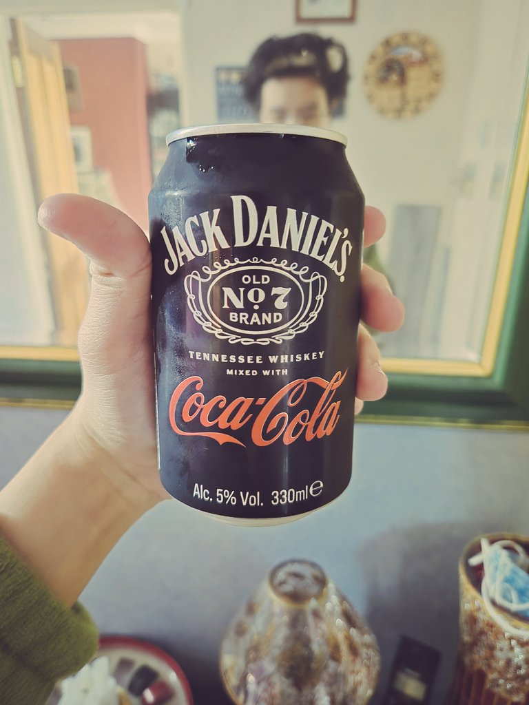 Simp_Chaos's tweet image. This shit tasted funky ngl...Carbonated alcohol