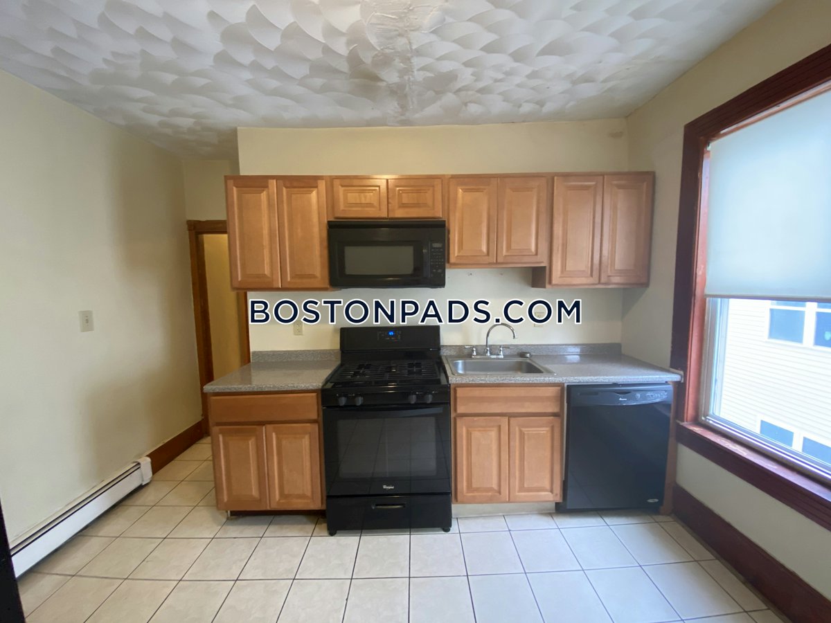 Dorchester Apartment for rent 4 Bedrooms 2 Baths Boston - $3,000: Renovated 4 bed 2 bath available NOW on East Cottage St in Boston!! dlvr.it/TFxKRZ #dorchesterapartments #dorchesterrentals #apartmentsforrentindorchester