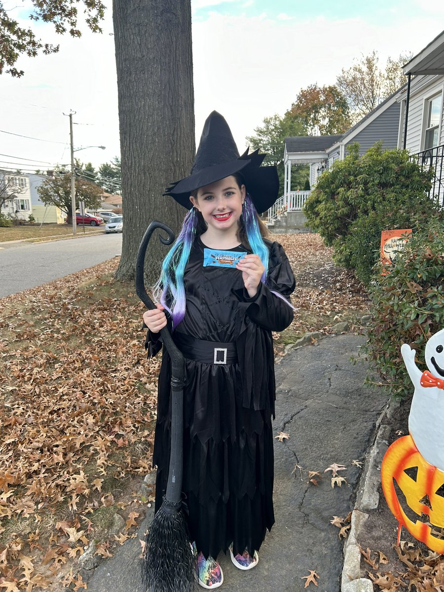 pepitoblanco's tweet photo. @Feastables #feastableshalloweensweepstakes https://t.co/zi69XBK8Fj