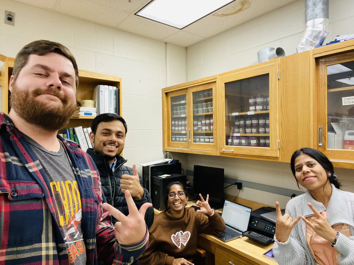 nishadiniwasana's tweet photo. The clock is ticking! Excited to see where this journey leads! #HackathonLife #WaterSquad #KStateHackathon https://t.co/NoYW3KUbh5