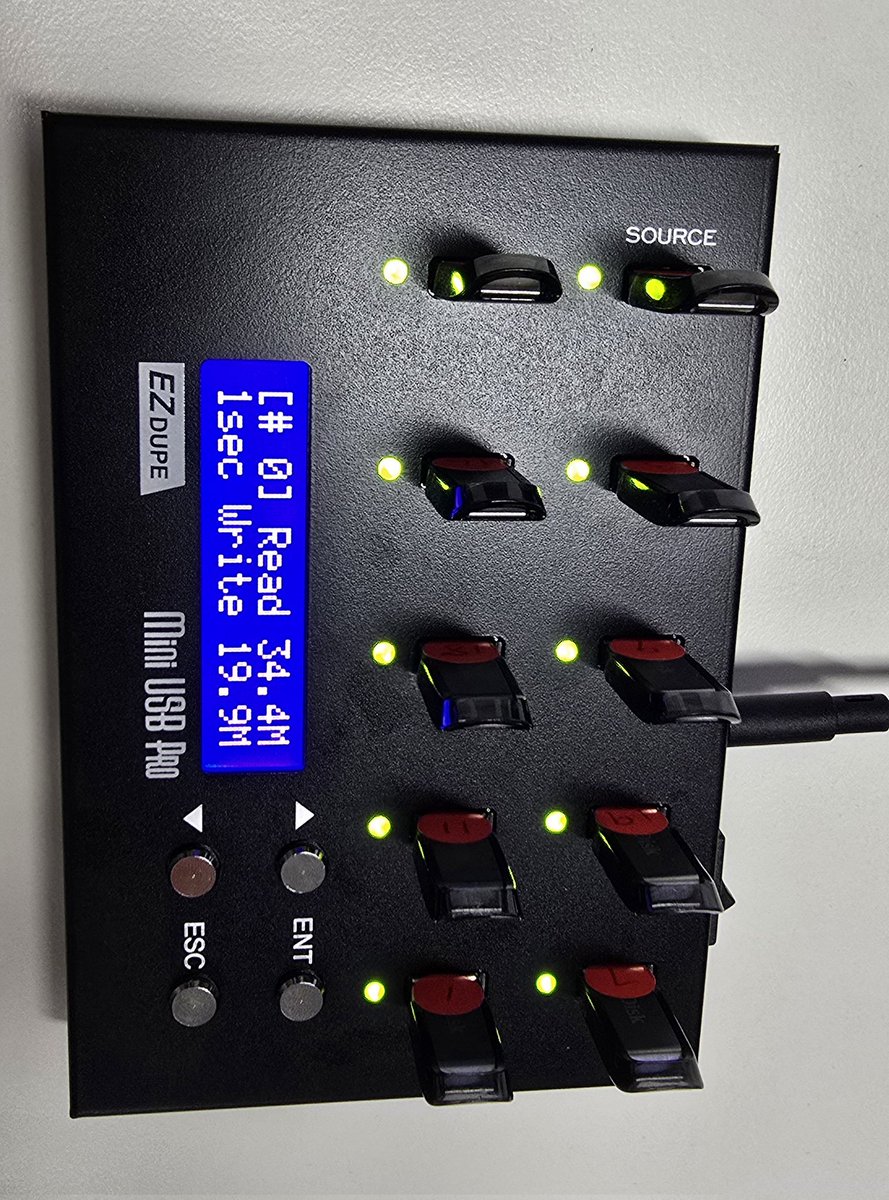 DunkenKBliths's tweet image. Today top tool..USB copier
Save hours of PC copying...
#usb #copier