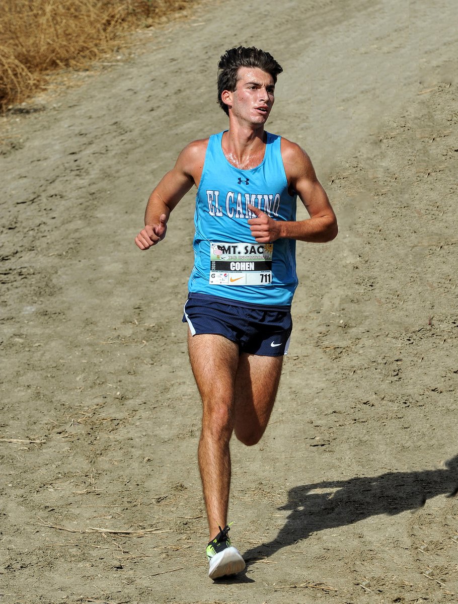 DeanLof's tweet photo. ECC men's and women's cross country teams both heading to Nov 8th So Cal Championships for 35th time in my last season after 36 years. Bittersweet.  Men led by Aaron Cohen and Alan Canales- women by Elaine Dugmore and Arianna Hurtado. Go Warriors!!  @ECCWarriors @breezepreps https://t.co/SaV28Bgmoc