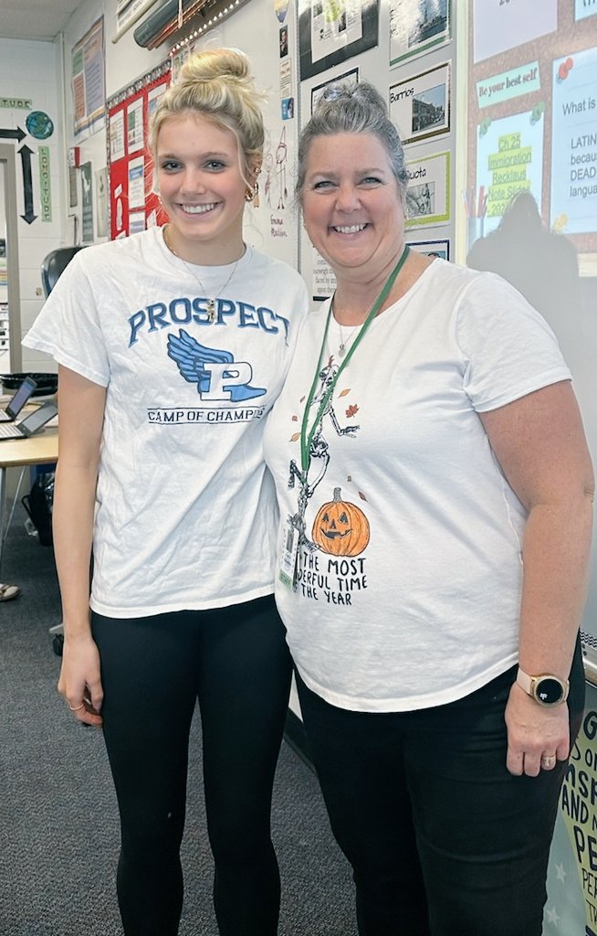 Being impersonated on Halloween is the ultimate compliment. Students like this make all endeavors worthwhile. 🥰

#itspersonnal #mademyday #prettysmile