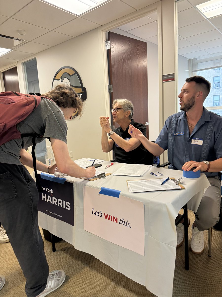 This was my first time ever volunteering for a campaign and it felt soooooo good. Today I voted early for democracy, women’s health and overall decency. <a href="/KamalaHQ/">Kamala HQ</a> let’s win this! 💙