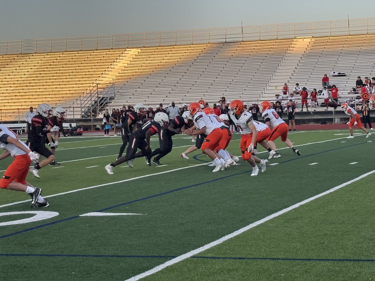 RHHSHawks_9's tweet image. Hawks win the opener in a close one!

#southside