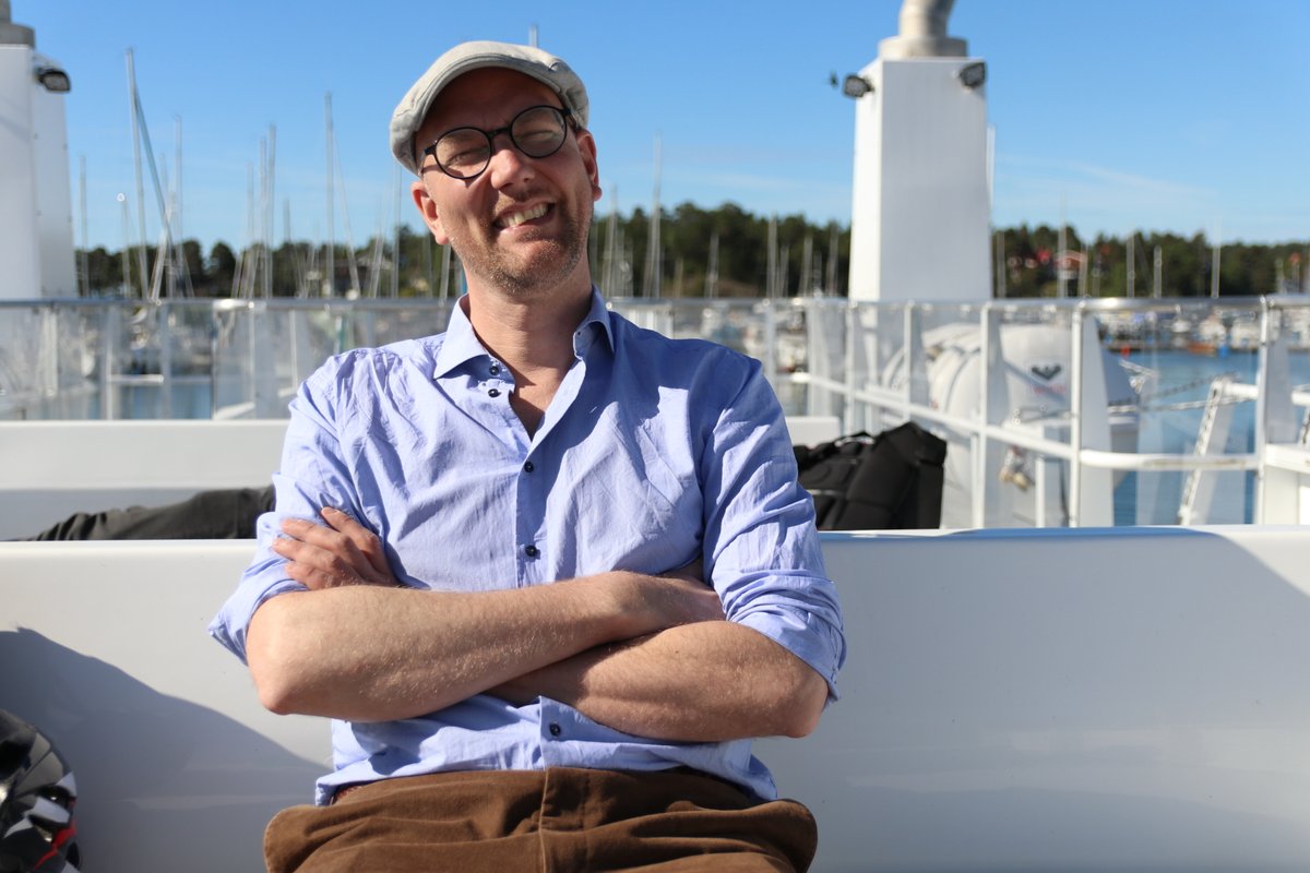 Stockholms skärgård utsedd till ett av världens bästa resmål och kan nu stoltsera med att vara ett av världens 25 bästa resmål av National Geographic. #turism #segling <a href="/visitsweden/">Visit Sweden</a> <a href="/VISITA_se/">Visita - svensk besöksnäring</a> <a href="/visitstockholm/">Visit Stockholm</a> <a href="/STFturist/">Svenska Turistföreningen</a> <a href="/Seglarhotellet/">SandhamnSeglarhotell</a> <a href="/Kattenshamnkrog/">Skeppskatten</a>   mynewsdesk.com/se/centerparti…