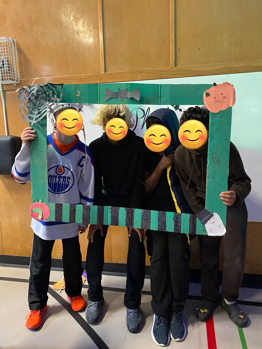 Elaine Y tweet media