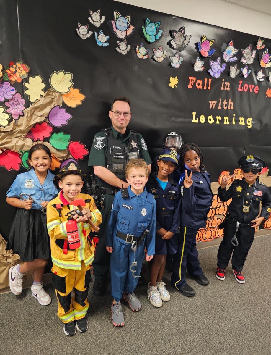River Hall Elementary tweet media