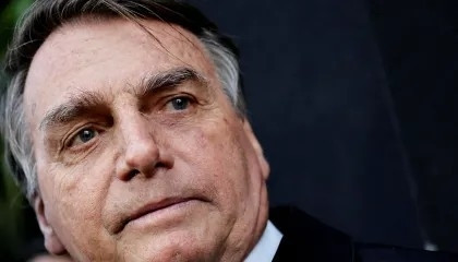 pesquisas_elige's tweet photo. 🚨BOMBA ATÔMICA: O bom filho à casa torna. A Procuradoria-Geral da República pode eventualmente apresentar uma denúncia contra o Rei dos Brochas ainda em 2024, o que levaria o Mito ex-presidiário de volta para a prisão. Minhas fontes asseguram que a pena que @jairbolsonaro pode pegar ultrapassaria 40 anos na Jaula. Consigo quantos comentários com MITO NA JAULA?🇧🇷👉😎
