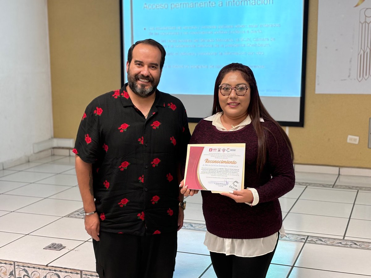 Delia Enriquez Arriaga (@deliaenriqueza) on Twitter photo Participé en el curso para docentes en la <a href="/FADERyCIPOL/">FADER y CIPOL</a>. Compartí mi experiencia como alumna y las oportunidades de los docentes al frente de grupo.
Agradezco a mi maestro <a href="/alfonso13_rd/">Alfonso Rentería</a> por la invitación ¡siempre es un gusto volver! Participé en el curso para docentes en la <a href="/FADERyCIPOL/">FADER y CIPOL</a>. Compartí mi experiencia como alumna y las oportunidades de los docentes al frente de grupo.
Agradezco a mi maestro <a href="/alfonso13_rd/">Alfonso Rentería</a> por la invitación ¡siempre es un gusto volver!