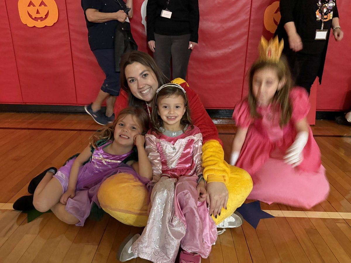 Kristen Knipfing tweet media