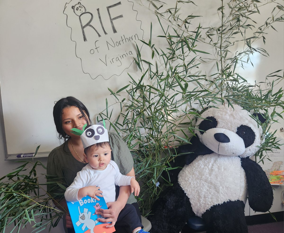 Sara Mulrooney (@evenstart_aps) on Twitter photo It was PANDA-Monium for books at Even Start this week. We celebrated the return of pandas to Washington, D.C. Thanks to <a href="/RIFofNOVA/">Reading is Fundamental of Northern Virginia</a> ! With <a href="/APSCareerCenter/">Arlington Career Center</a> <a href="/APSLibrarians/">APS Library Services</a> It was PANDA-Monium for books at Even Start this week. We celebrated the return of pandas to Washington, D.C. Thanks to <a href="/RIFofNOVA/">Reading is Fundamental of Northern Virginia</a> ! With <a href="/APSCareerCenter/">Arlington Career Center</a> <a href="/APSLibrarians/">APS Library Services</a>