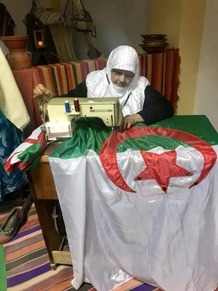 sirinabz's tweet photo. تحيا الجزائر 🇩🇿🇩🇿🇩🇿
#اول_نوفمبر https://t.co/WM5raJCOKQ