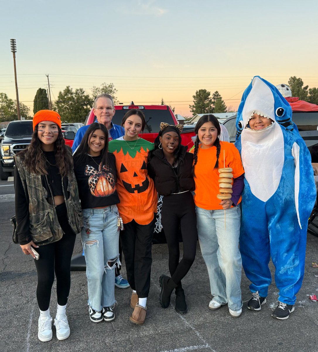 Chief Bridgforth (@cbridgforth) on Twitter photo Thanks LadyCats for showing out at trunk or treat! <a href="/LVTbasketball/">Lovington Wildcats Girls Basketball</a> <a href="/AshelynnBorunda/">ashelynnborunda</a> <a href="/coachdemel/">Randi Warren</a> <a href="/CoachKirkMurad/">Kirk Murad</a> <a href="/malaiyacastro/">malaiya</a> <a href="/AubreyAranda2/">Aubrey Aranda</a> <a href="/DanielCorral12/">DC</a> <a href="/IrisDiaz3012/">Coach Diaz</a> Thanks LadyCats for showing out at trunk or treat! <a href="/LVTbasketball/">Lovington Wildcats Girls Basketball</a> <a href="/AshelynnBorunda/">ashelynnborunda</a> <a href="/coachdemel/">Randi Warren</a> <a href="/CoachKirkMurad/">Kirk Murad</a> <a href="/malaiyacastro/">malaiya</a> <a href="/AubreyAranda2/">Aubrey Aranda</a> <a href="/DanielCorral12/">DC</a> <a href="/IrisDiaz3012/">Coach Diaz</a>