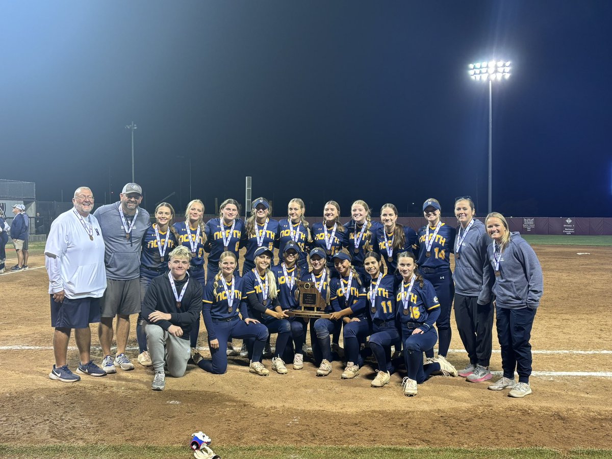 LNEaglePride's tweet photo. Eagles walk it off in the 8th!

Congrats to our 5A 3rd place @LNEagleSoftball team! https://t.co/CmToFrIvqb