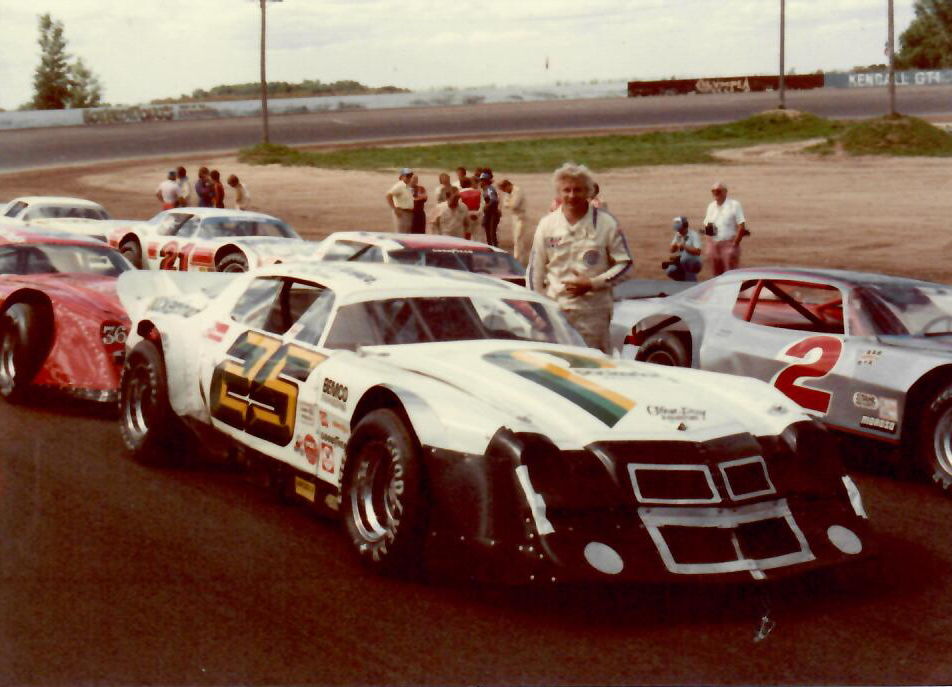MidwestRace's tweet image. Dean Shore photos from the 1981 #ARTGO race @elkospeedway. Jim Sauter lapped the field in this race.