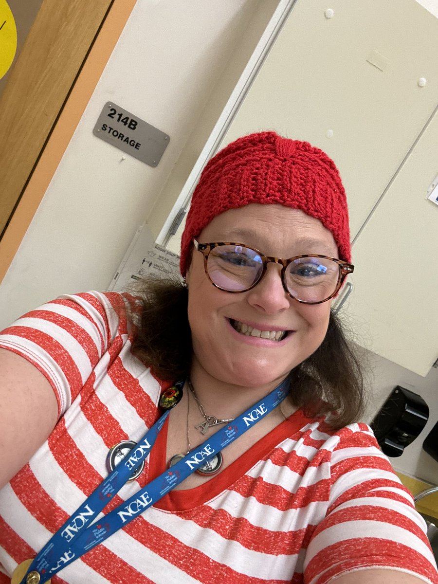 Amy Harrison ❤️💙💜💛💚 tweet media