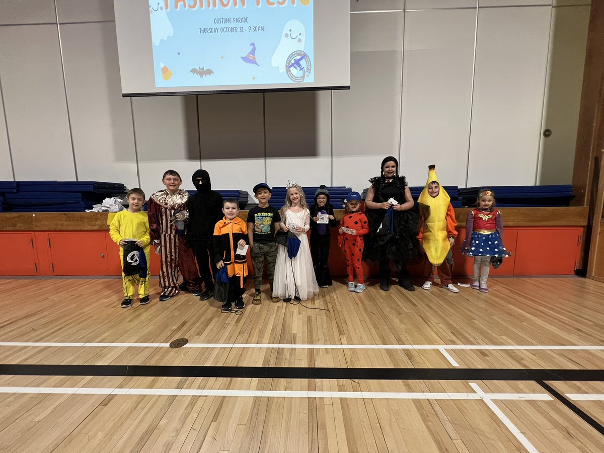 Dickinsfield tweet media