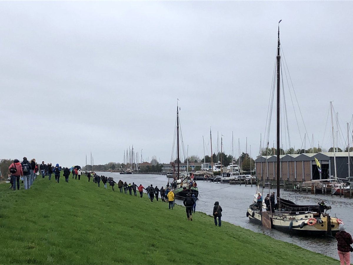 #Strontrace 2024

Geen zonnige foto’s en beslist geen makkelijke race - voor de verandering eens (te) weinig wind - 
maar wel mooie herinneringen…

Hier een vierluikje van de winnaar van de Zware Klasse De Verandering👏 

Nu flink feesten thuis in Akkrum🎉
  
⁦<a href="/Strontrace/">Strontrace</a>⁩