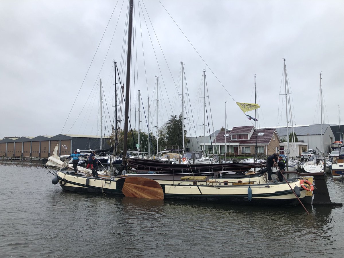 FanTastic521234's tweet photo. #Strontrace 2024
Geen zonnige foto’s en beslist geen makkelijke race - voor de verandering eens (te) weinig wind -
maar wel mooie herinneringen…
Hier een vierluikje van de winnaar van de Zware Klasse De Verandering👏
Nu flink feesten thuis in Akkrum🎉
@Strontrace https://t.co/GWMr93F6pN