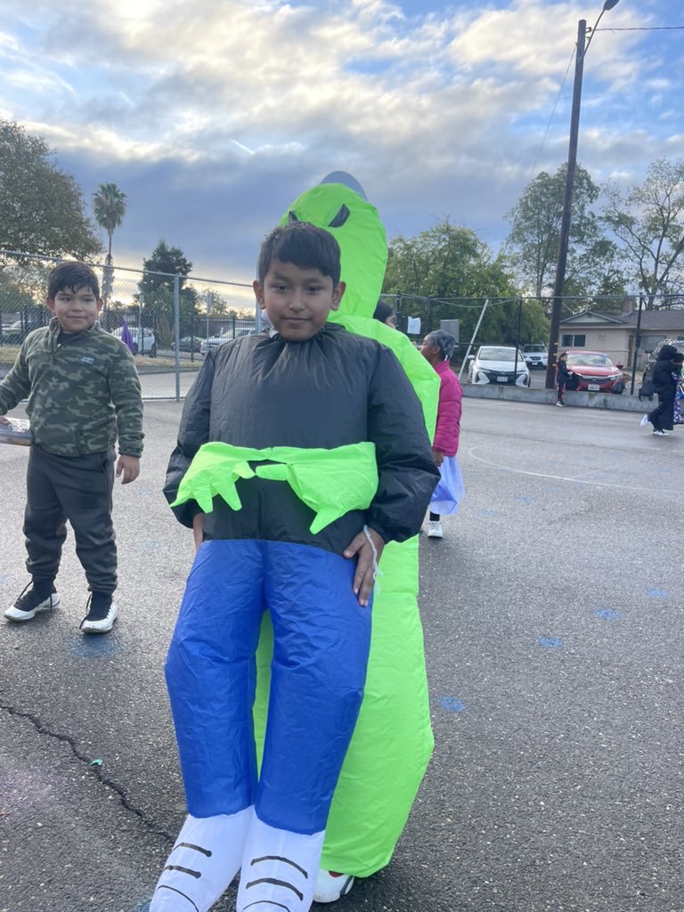 CCCS_school tweet media