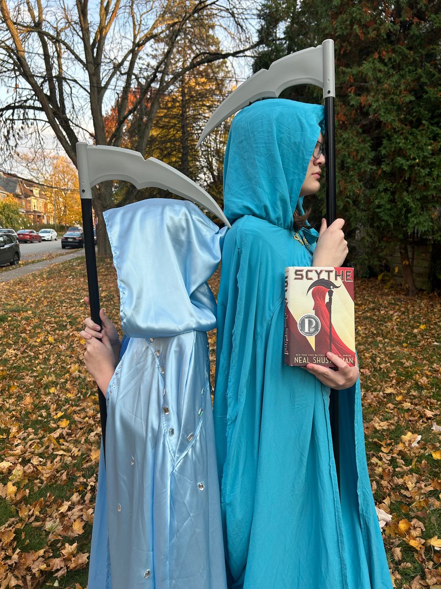 RevLiddy's tweet photo. Happy Halloween from Scythe Anastasia and Scythe Goddard from the Arc of a Scythe trilogy by @NealShusterman. https://t.co/0AE0QUqBrF