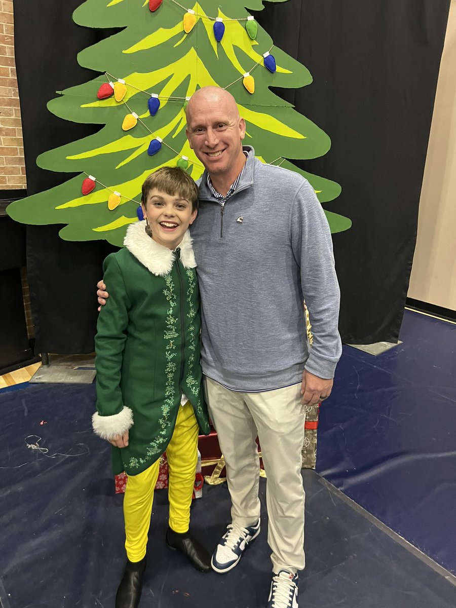 mawalker_MPCAD's tweet photo. Bravo to the @SBS_Houston MS Drama Production of #ElfJr
My guy Mac absolutely CRUSHED Buddy the Elf ๐๐ฝ ๐๐ฝ https://t.co/0he9HVwtYu