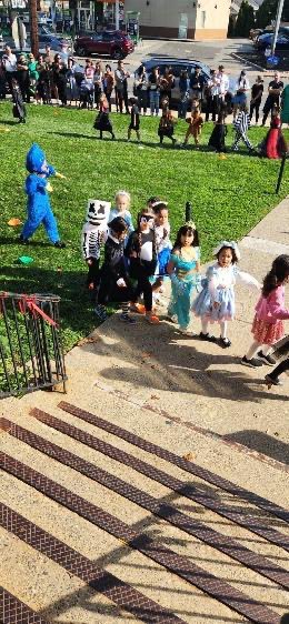 School4Penguins's tweet photo. Happy Halloween from S4!!! Awesome day! https://t.co/6ualyThC3v