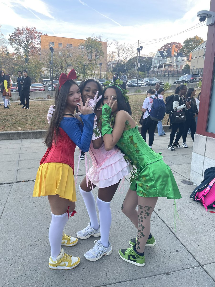 Barack Obama School for Social Justice tweet media