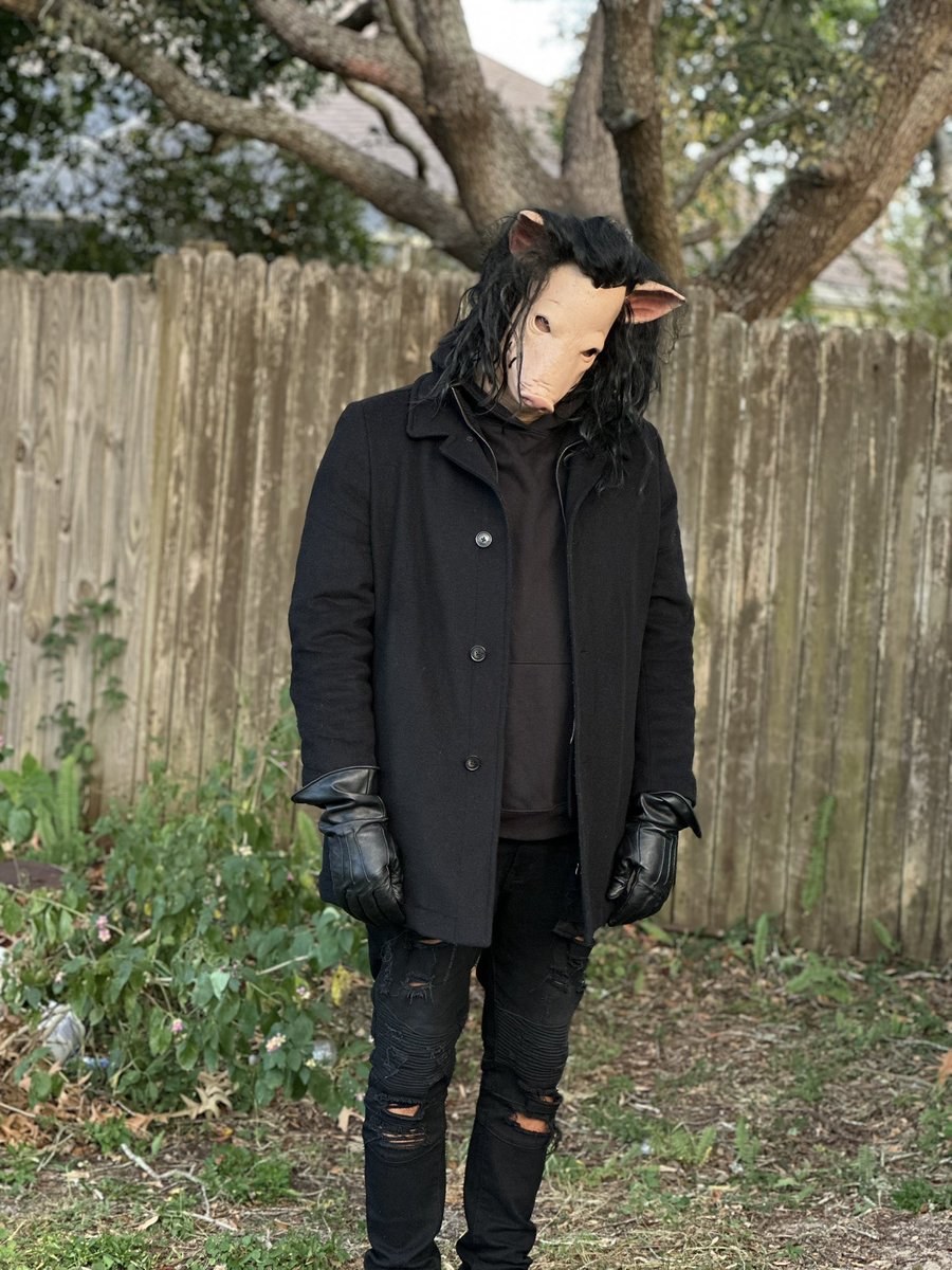 ThinkJustinJ's tweet image. Happy Halloween! 🎃 #pigface #saw #halloween2024 #Halloween #thinkjustinjames