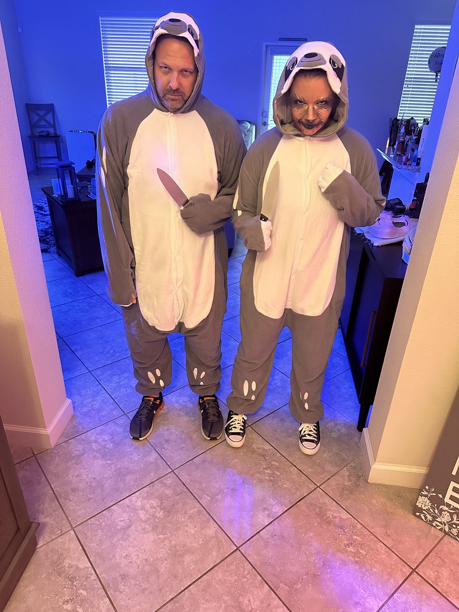 VeSolarz's tweet photo. We went as Killer Sloths from #slotherhouse 😂😂😂 🦥 https://t.co/gmLwNl3kaq
