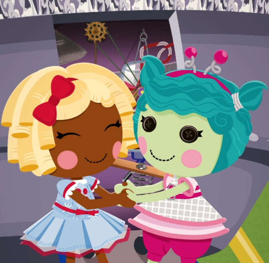 slushybias's tweet photo. halloween 🛸🔭👽🚀 #dolltwt #lalaloopsy https://t.co/bGFEIkKeQE