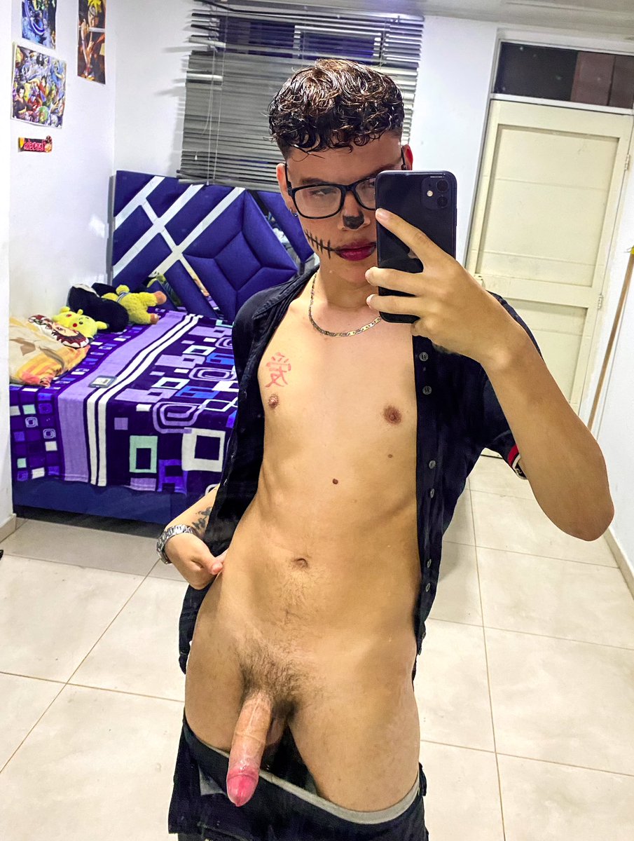 davidbenachi2's tweet photo. Happy Halloween 🎃 🍆
Dulce o truco??
Más contenido en mi grupo de Telegram suscríbanse y dele rt para video 👻🥵 https://t.co/flBFNR8i3Q