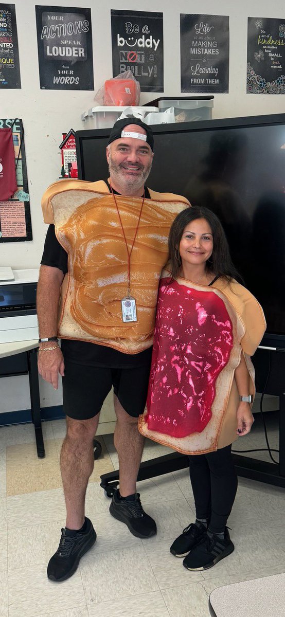 Barack Obama School for Social Justice tweet media