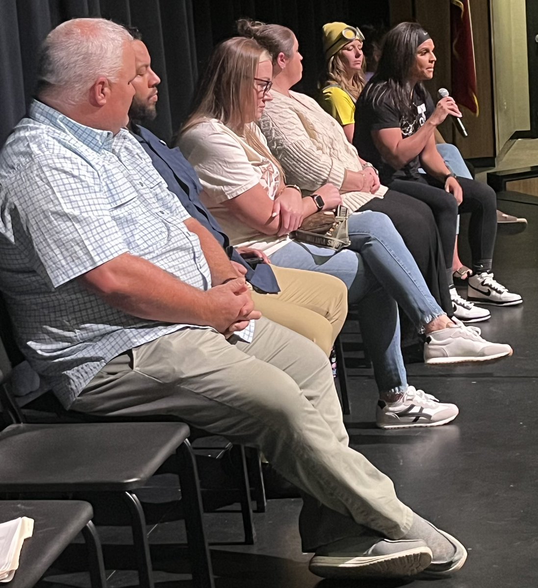 Thank you so much to Upwards Church for allowing us to give back with some community service. Also, sure appreciate our Varsity Parent Panel who helped at our Cougar Lock-In. Very impactful life experiences were shared. Our bye week was a success!! <a href="/Jarrell_ISD/">Jarrell ISD</a> <a href="/JarrellCougarFB/">Jarrell Cougar Football</a>