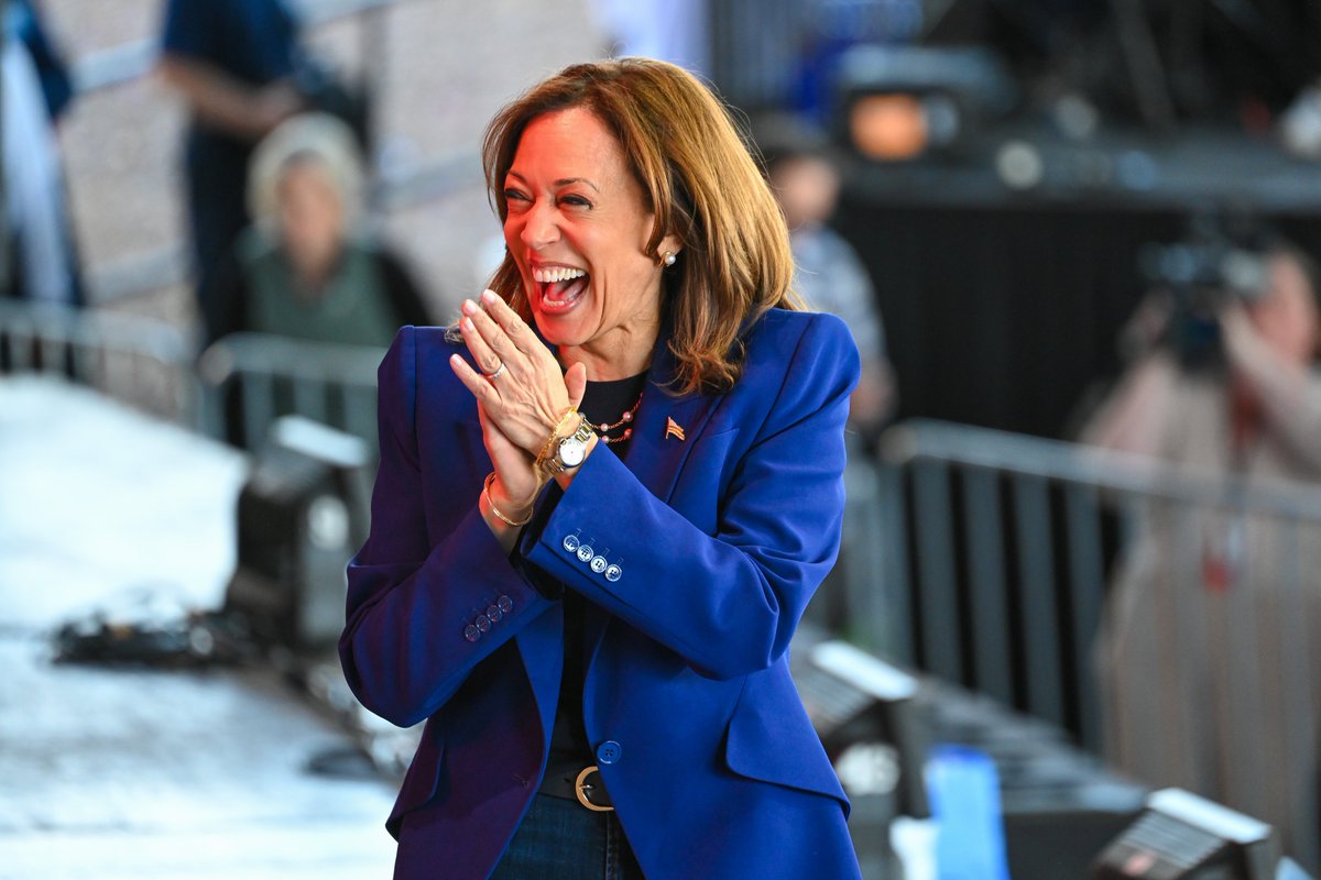 Today, I had the incredible opportunity to be on stage behind <a href="/KamalaHarris/">Kamala Harris</a>, my Mayor <a href="/KateWGallego/">Kate Gallego</a>, my Senator <a href="/CaptMarkKelly/">Captain Mark Kelly</a>, my future Senator <a href="/RubenGallego/">Ruben Gallego</a>, my Governor <a href="/GovernorHobbs/">Governor Katie Hobbs</a>, and so many more inspiring leaders! When we vote, we win! 🗳️💪 #Vote2024
