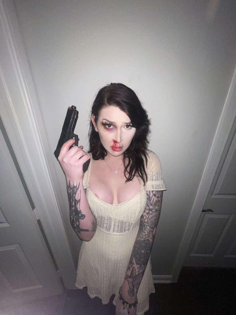 he hit me &amp; it felt like a kiss