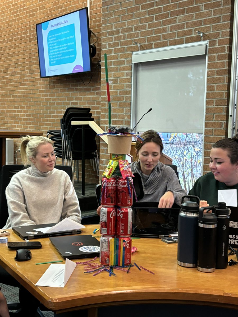 MariaJMorris's tweet image. What a great intro to Aspiring Catholic Leaders Part 1 this week!  We had a lot of fun as we started off our evenings together exploring what leadership is!  Special thanks to @CareyDewey1 who always gives something extra to think about!  @alcdsb