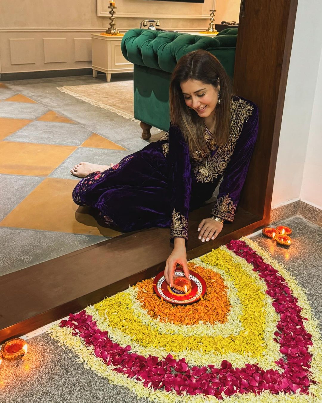 GbQxnvIakAIJdph?format=jpg&name=large