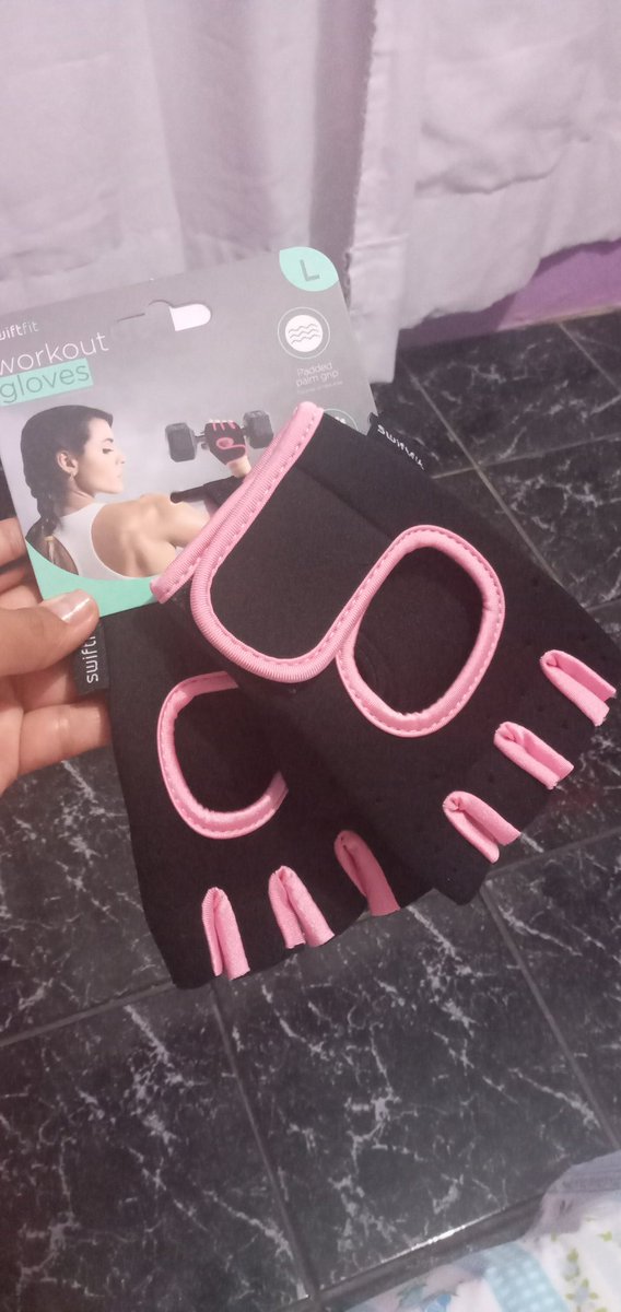 Danii29a's tweet photo. Todavia no es mi cumpleaños y desde ya comienzan llegando mis regalos 🥰😍 https://t.co/42ZNsC4EJo
