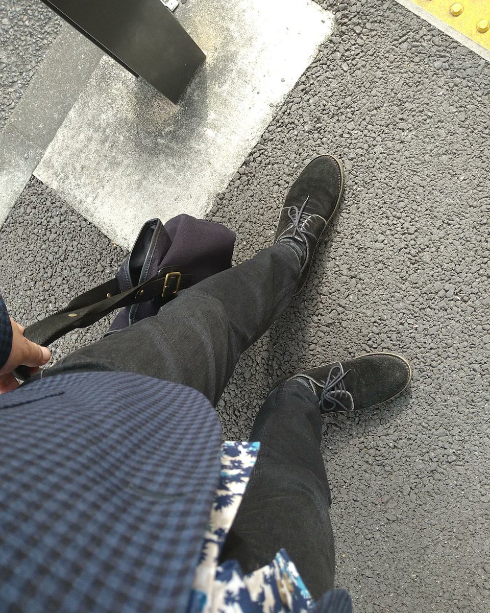 inachans's tweet photo. 今日のおじさん。髪切ってさっぱりです。 #おじさん #ハット #丸眼鏡 #ジャケット #花柄シャツ #コーデ #ca4la #unionatalantic #beems #katharinehamnettlondon #paulsmith #hamnett #whoopee https://t.co/CfyULuZtE1