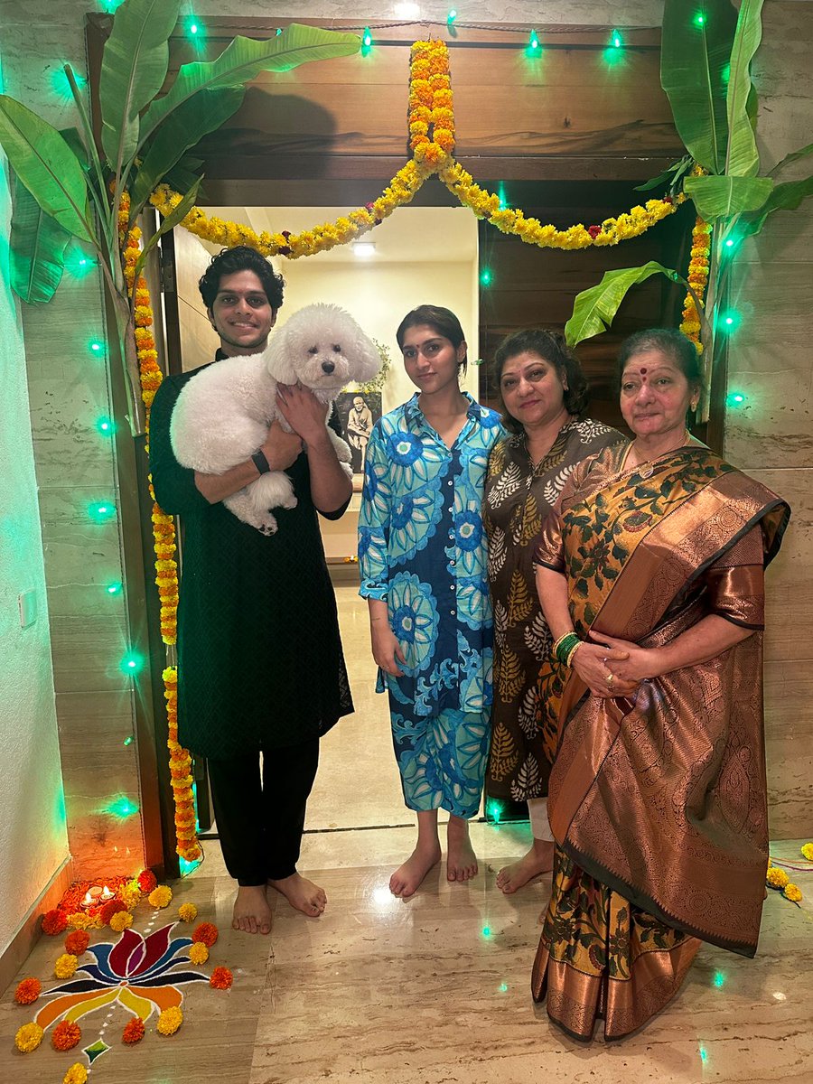 Happy Deepavali from our family to yours🫶🪔🎇🎆🧨

#diwali #deepavali #happydiwali #diwali2024